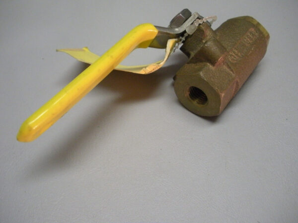 Conbraco Apollo 1/4" Full Port Bronze Ball Valve 77-101-10 - Image 2