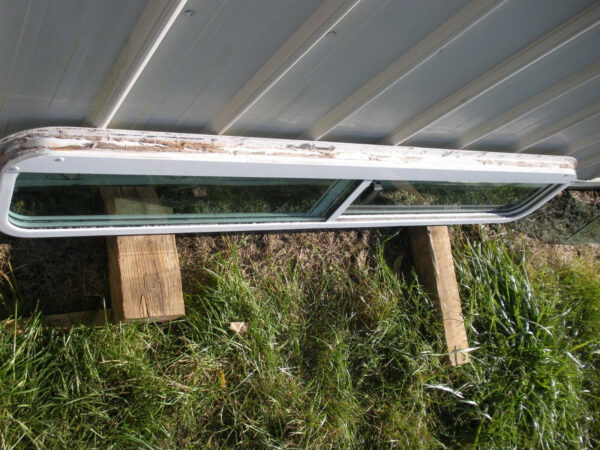 Chris Craft Commander Stateroom Sliding Window Assembly With Screen - Image 7