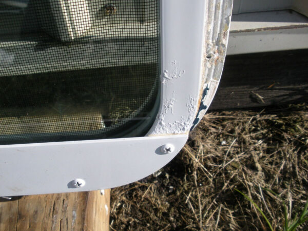 Chris Craft Commander Small Sliding Window Assembly With Screen - Image 3