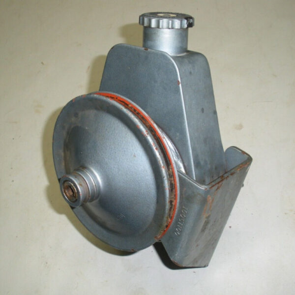 Yamaha GM 305 V/8 Power Steering Pump, Pulley and Bracket (YSC-10070-00-0C)