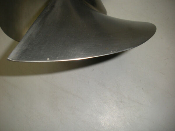 Arenson Cleaver Style Three Blade Stainless Steel Propeller 17" X 28P - Image 8