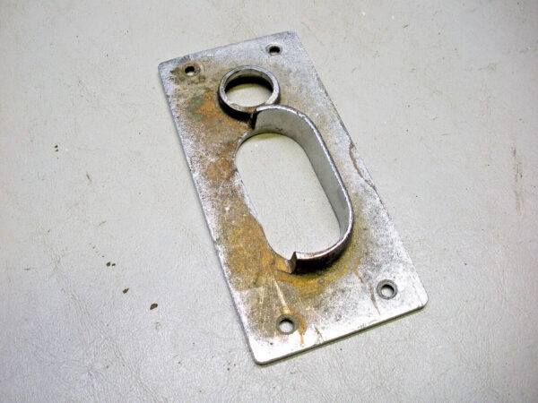 Hatteras Yachts Port Side Salon Outside Door Latch Cover. For Getty 1520 - Image 3