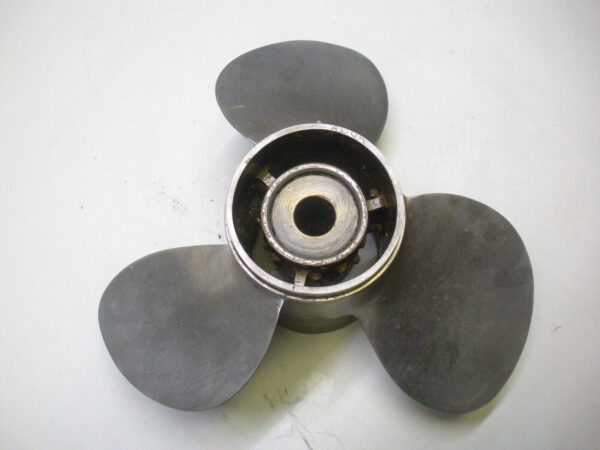 Michigan 3 Blade Stainless Steel Right Hand Propeller 14 1/2" X 17 P, SSM247-C - Image 6