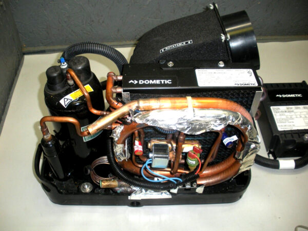 Dometic Turbo DTU 8000 BTU Marine A/C Unit 205162090 - Image 3