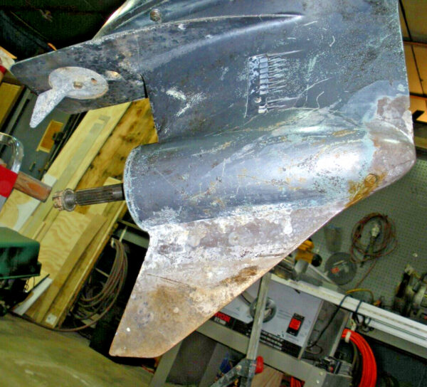 Yamaha 5.0 DR V/8 Outdrive - Needs Repair - Image 7