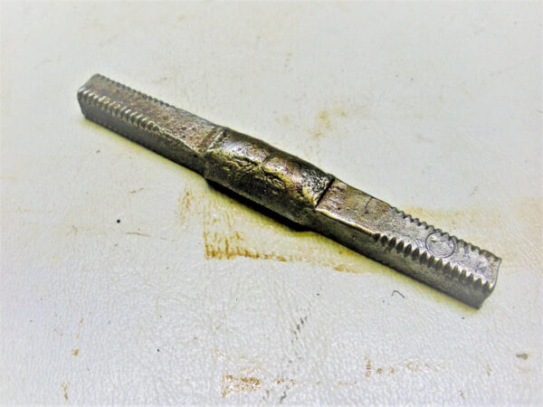 Hatteras Dexter Door Lock Cross Spindle. Fits Lock Set 1159 - Image 2