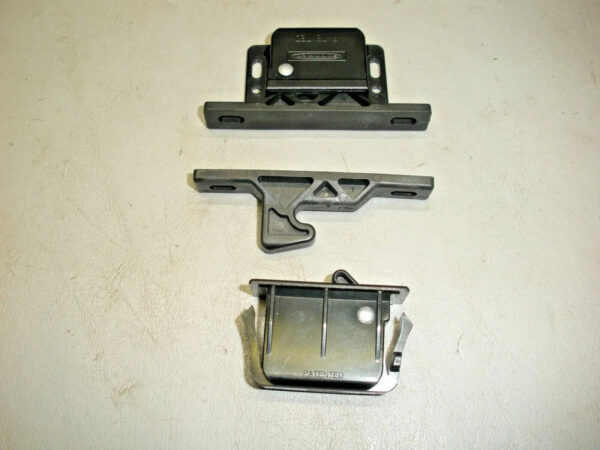 (2) Southco Teak Isle Door Catch 29218p - Image 2