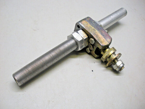 Volvo Penta Stern Ddrive Steering Tube Swivel Support 851096 - Image 2