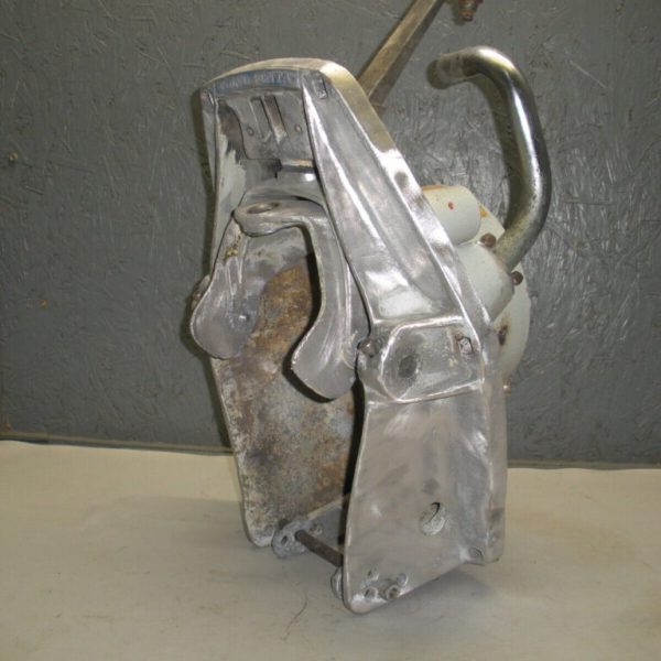 Volvo Penta Gimbal Housing 850676 With Shroud and Steering Arm