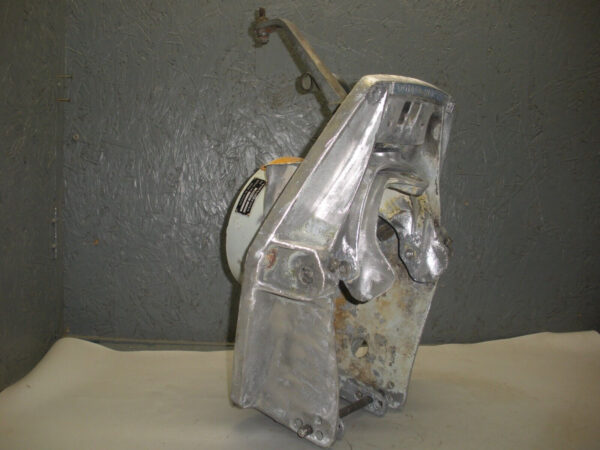 Volvo Penta Gimbal Housing 850676 With Shroud and Steering Arm - Image 3