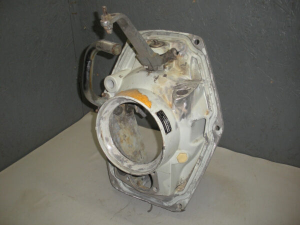 Volvo Penta Gimbal Housing 850676 With Shroud and Steering Arm - Image 5