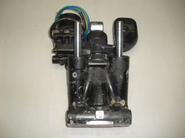Possible OMC Johnson Evinrude Showa 60-300 HP Tilt/ Trim Pump Assembly - Image 2