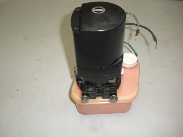 Arco Hydraulic Trim Pump 3 Wire Fits Mercruiser, Volvo Penta and More - Image 3