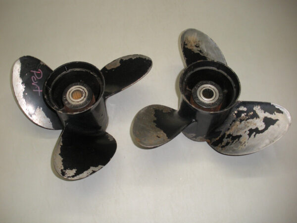 OMC 3 Blade Aluminum Propellers Set 15" X 17P 431930 Port, 391290 Stb