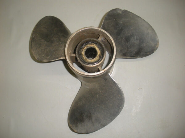 Michigan 3 Blade Stainless Steel Right Hand Propeller 21" X 15 1/4 P, SSM-358-C - Image 7