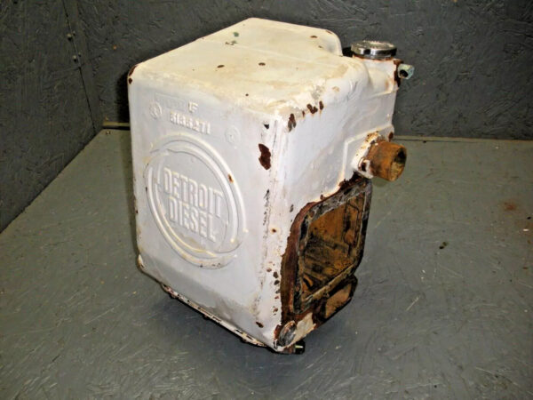Detroit Diesel Heat Exchanger Coolant Tank 5135271