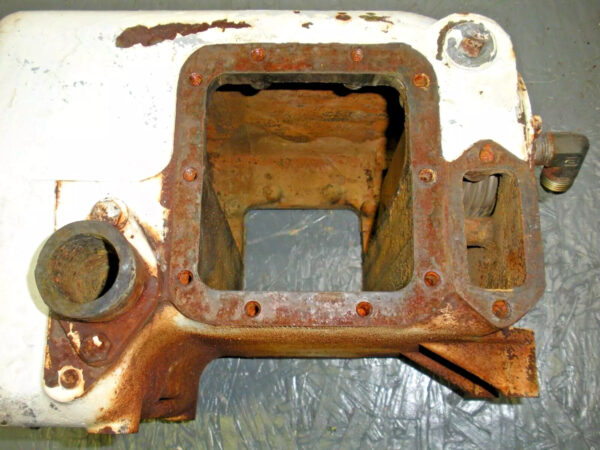 Detroit Diesel Heat Exchanger Coolant Tank 5135271 - Image 3