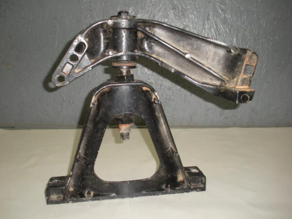 Mercruiser Mercury 3.0 Front Engine Mount Assembly 32778, 73571A 2, 35862 - Image 2