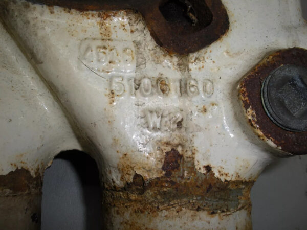 Detroit Diesel Water Pump Housing 5106160 and Water Pump Assembly - Image 3