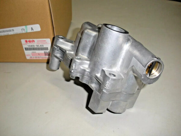 Genuine Suzuki Oil Pump 16400-96J00 - Image 3