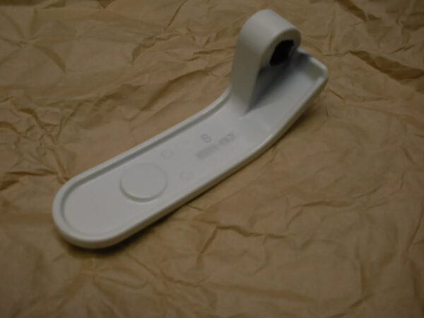 Genuine Suzuki White Rear Engine Cover Lever/ Hook 61633-98J1 - Image 2