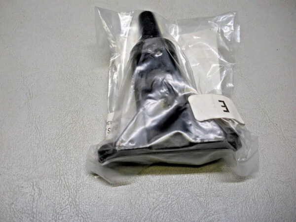 Genuine Suzuki Stb Fastener Bracket 61625-98J11 - Image 2
