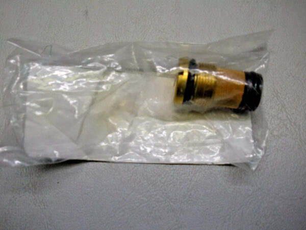 Genuine Yamaha Valve Sub Assembly 67F-43802-01 - Image 2