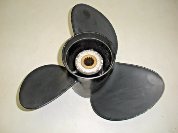 Solas Amita Aluminum 3 Blade Propeller 14 1/2" X 19R . 4511-145-19. Fits Suzuki