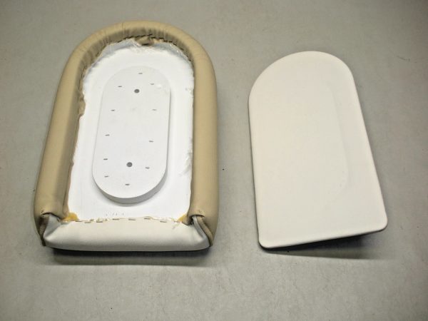Pioneer Boats/ Bulls Bay Forward Facing Bow Seat Backrest Kit. Tan and White - Image 9