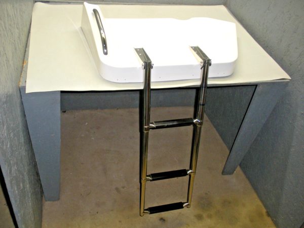 Pioneer Boats Port Side Swim/ Dive Platform With Ladder - Image 7