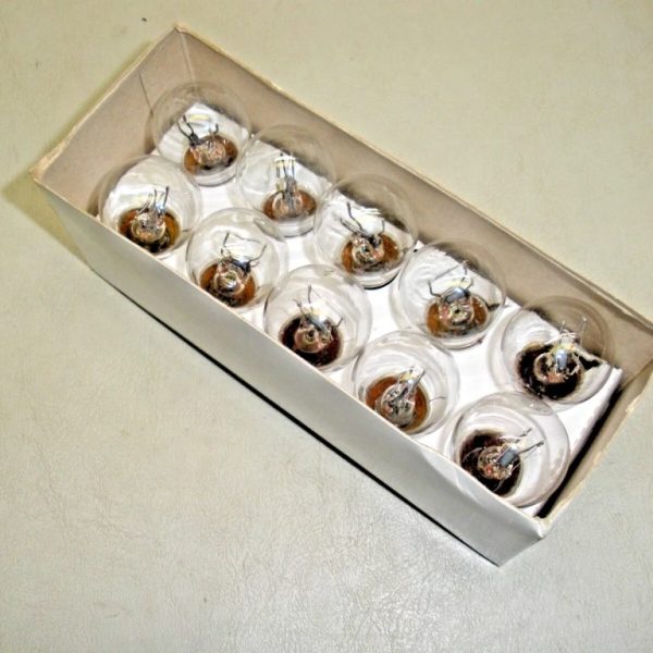 Qty (10) Camco 12 Volt 1157 Double Filament Clear Automobile/ Marine Bulb 54806