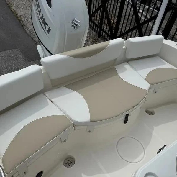 Bulls Bay 200 Aft Seat Cushion Center Backrest With Frame