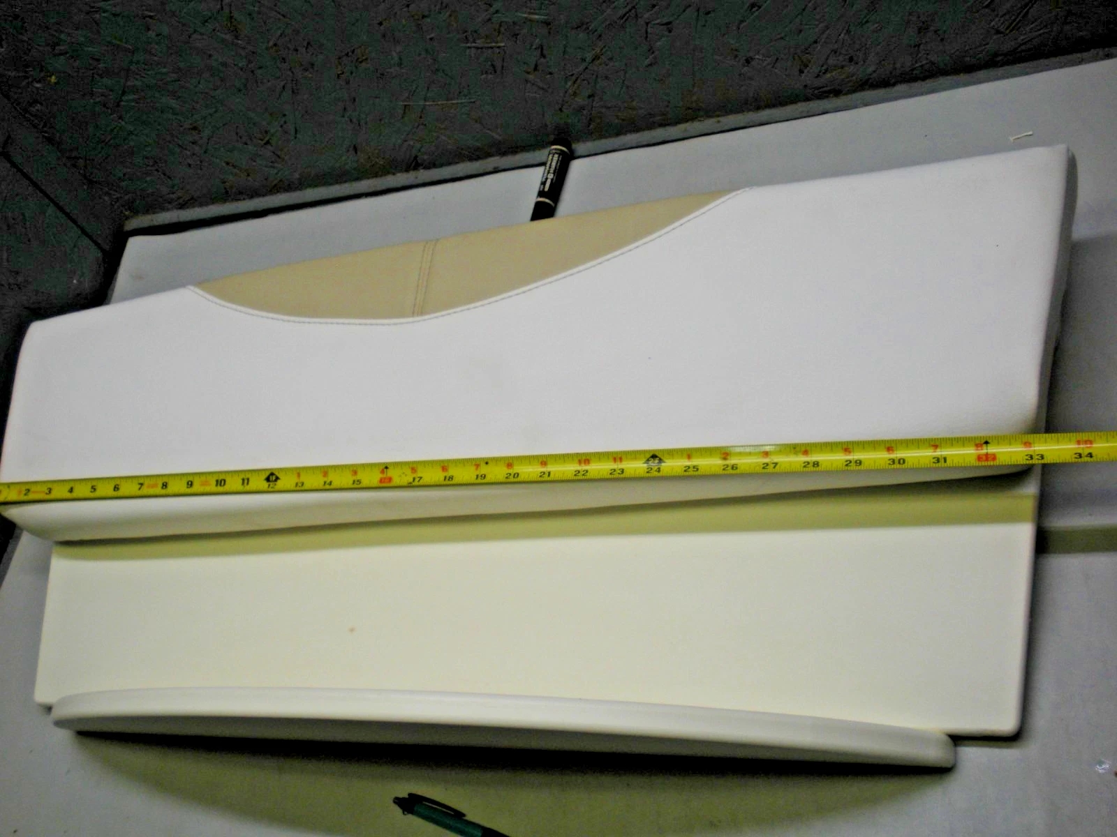 Bulls Bay 200 Aft Seat Cushion Center Backrest With Frame - Image 8