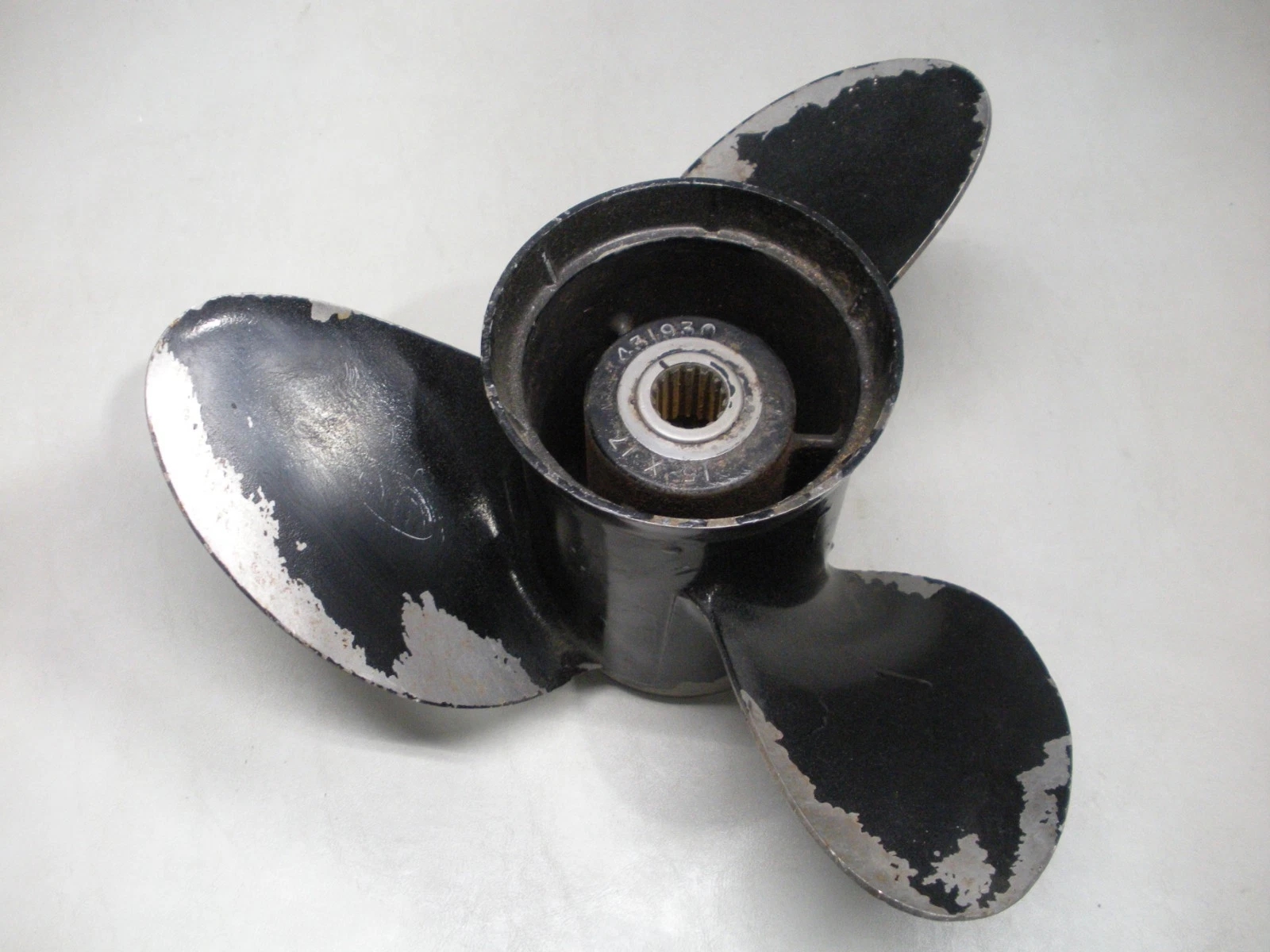 Michigan Leftt Hand 3 Blade Stainless Steel Propeller 431930 15" X 17P
