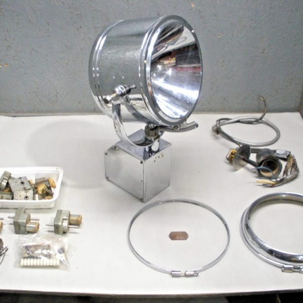 Vintage Rayline / Hatteras Model 733FCA Searchlight. Chrome Has Been Restored