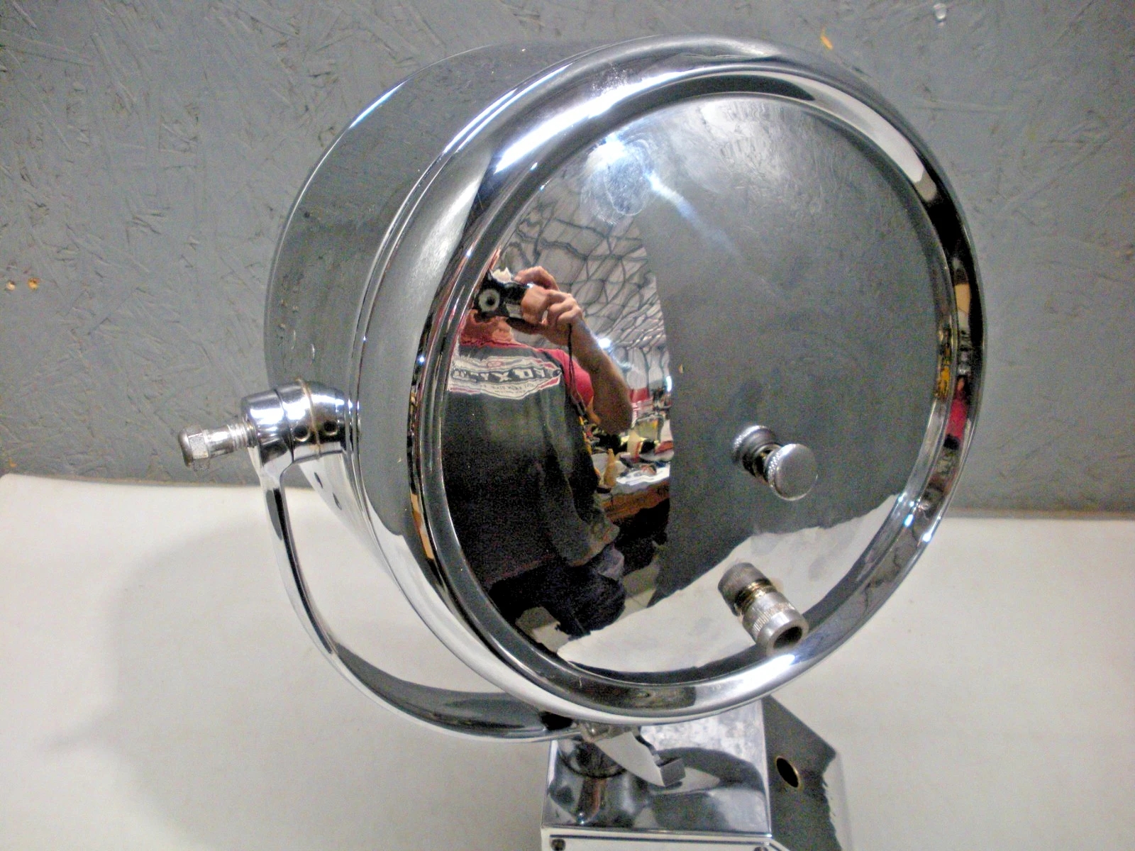 Vintage Rayline / Hatteras Model 733FCA Searchlight. Chrome Has Been Restored - Image 11