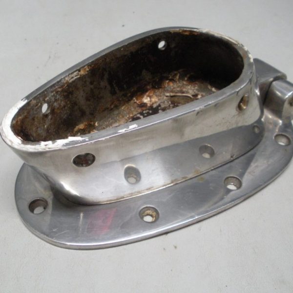 Hatteras Yachts Stainless Steel Mast Hinged Base