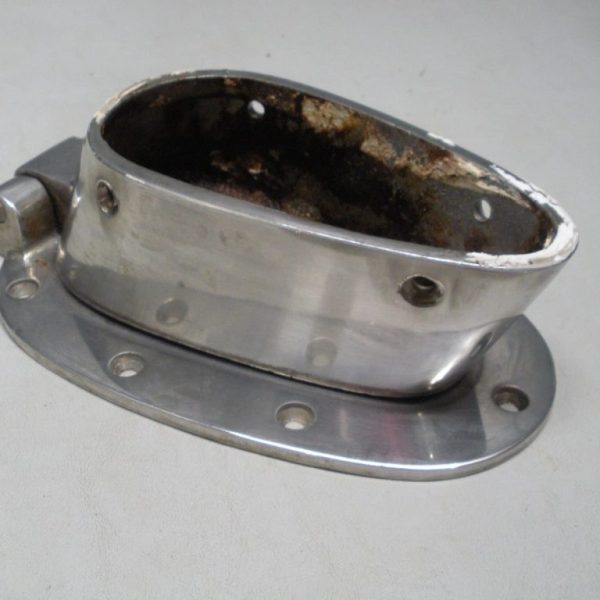 Hatteras Yachts Stainless Steel Mast Hinged Base