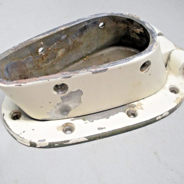 Hatteras Yachts Chrome Plated Mast Hinged Base