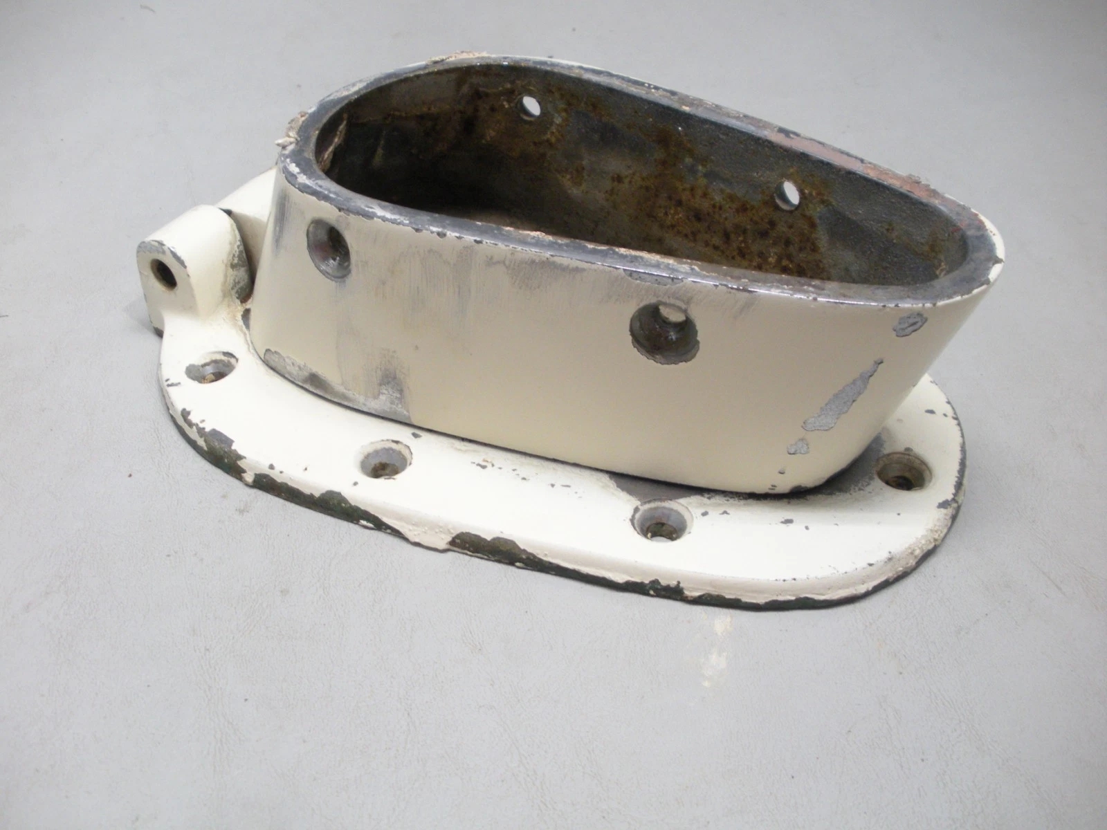 Hatteras Yachts Chrome Plated Mast Hinged Base - Image 2