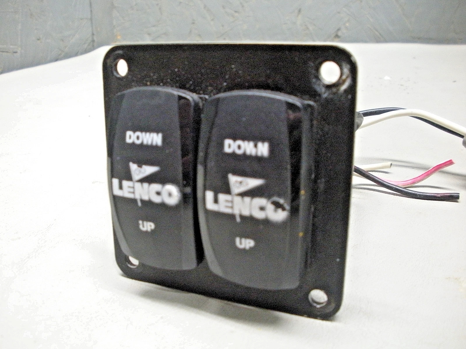 Lenco Trim Tabs Control Panel with VLD1 Contura Switches - Image 2