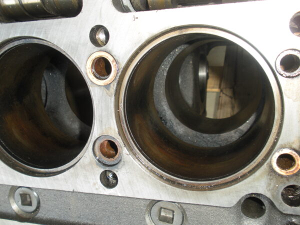 Detroit Diesel 8V71 Engine Block - Image 11